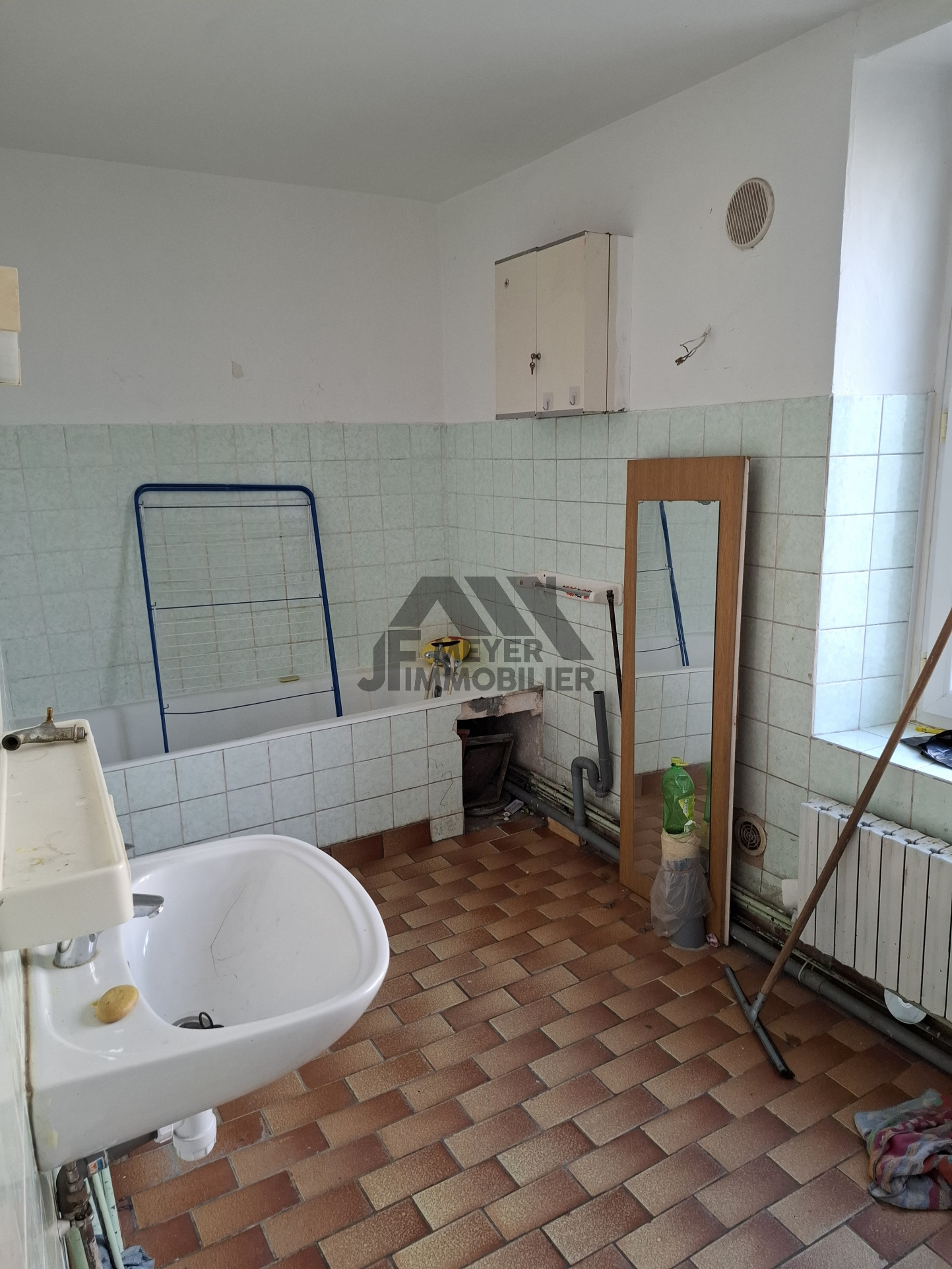 Maison T6 à rénover à vendre à Pompey